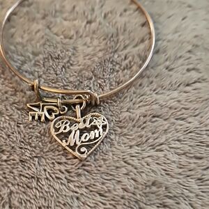 Beloved Mom Gold Heart Charm Bangle Bracelet - Women's Jewelry